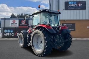Tracteur agricole d'occasion Massey Ferguson 5S 125 4RM avec boîte de vitesses automatique à pompe, roulement, pour usage agricole, 100CV 110CV 120CV, prix abordable - Product Image 5