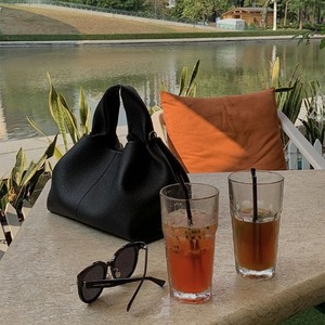 New cloud niche design <b>bag</b> hot selling crossbody <b>bag</b> versatile dumpling <b>bag</b>, high-end handbag <b>lunch</b> box <b>bag</b> - Product Image 2