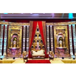 โครงเหล็กสีทองสำหรับงานแต่งงานที่ราชาวาดา โครงจารอกาสำหรับงานแต่งงานแบบราชสถาน โครงเวทีงานแต่งงานแบบดั้งเดิม โครงหลังไฟเบอร์สำหรับเวทีงานแต่งงาน สหราชอาณาจักร - Product Image 1