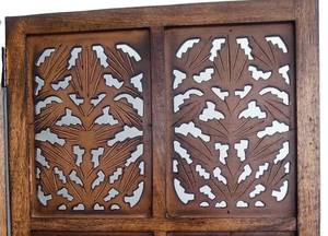 Paravent en bois sculpté à la main, séparateur de pièce design à 3 panneaux, finition brun vieilli antique, décoration intérieure en bois - Product Image 4