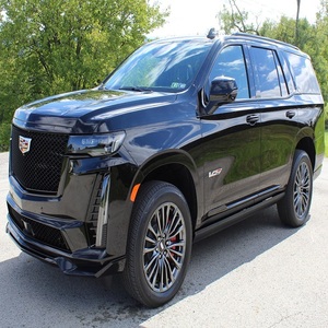 ¡Oferta Imperdible! Cadillac Escalade V 2023 Súper Limpio, Motor V8 Supercargado de 682hp, Tracción en las Cuatro Ruedas, Visión Nocturna, Automático de 10 Velocidades, Sedán de Lujo - Product Image 1
