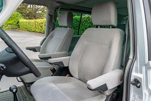 Vo-lks-wa-gen Euro-Van GLS 2003, 8 places, transmission automatique, V4 cylindres - Product Image 5