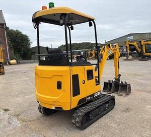 Mini-excavatrice compacte JCB 16C-1 2023 à moteur diesel avec hydraulique auxiliaire - Product Image 1
