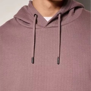 Sweat à capuche minimaliste unisexe pour hommes en polaire douce, esthétique propre, personnalisé au quotidien en différentes couleurs et design solide - Product Image 3