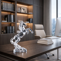 Figurine de cheval transparente sur pied JingYue, en résine, artisanale traditionnelle, écologique, durable, décoration pour salon, maison, bureau
