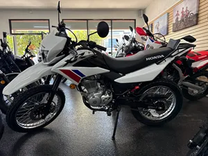 NUOVA <span class=keywords><strong>Honda</strong></span> <span class=keywords><strong>XR</strong></span> 150L 2026, Nuova Moto Dual Sport - Product Image 4