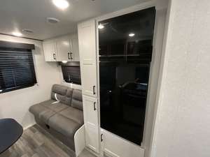 Autocaravana 2026 J-a-y-c-o J-a-y Flight S-l-x 210QB para camping - Product Image 4