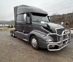 El mejor! ¡Gran Demanda! Camión Semirremolque Volvo VNL64T760 2021 con Cabina Elevada - Camión Usado con GARANTÍA - Product Image 1