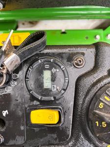 Tractor de un solo eje John Deere Z740R 2026 - Product Image 5