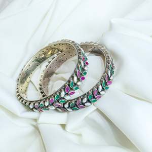 Aasma 925 Silver Fine Bangle <b>Ruby</b> & Emerald Semiprecious Stone Single Piece - Product Image 1