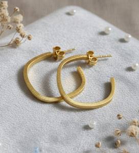 Pendientes de Aro Elegantes Hechos a Mano en Plata de Ley 925 con Baño de Oro de 18K para Mujer |   Joyería de Fiesta con un Estilo Único - Product Image 2