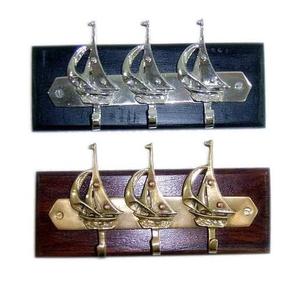 Top Standard Product Wall Hook Wooden Base Indian Handicraft Item Wholesale Luxury Item Antique Brass Unique Design Handmade - Product Image 6