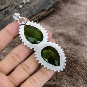 Colgante de Plata de Ley 925 Hecho a Mano con Gema de Corte Cojín Certificada por IGI, Diseño Único, Joyería Elegante, Regalo para Mujer - Product Image 2