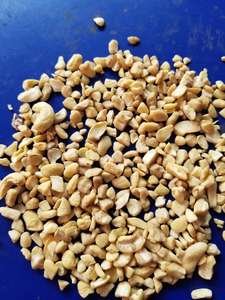 Noix de cajou fraîches brutes 3-3,5 mm de haute qualité, qualité alimentaire, en provenance du Vietnam par Nam Tin Phat, pour les collations, approuvées par les acheteurs du monde entier - Product Image 2