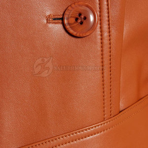 2024 vêtements d'extérieur de luxe personnalisés pour les femmes à manches longues ceinture revers Trench ample respirant noir PU Faux cuir veste - Product Image 4