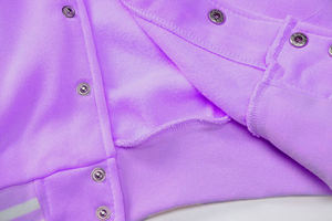 Chaqueta Universitaria de Lana Genuina con Mangas de Lona Transpirable Ligera para Invierno, con Logotipo Estampado, para Mujer, Venta al por Mayor - Product Image 5