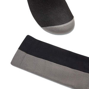 Chaussettes de sport en gros, antidérapantes, personnalisables, unies, pour hommes, en spandex/polyester, automne, haute qualité, OEM/ODM - Product Image 4