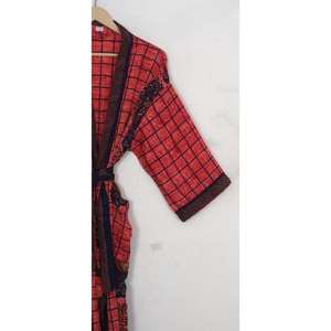 Kimono de seda Floral de retazos indios, batas de verano recicladas Sari para mujer, ropa de dormir de estilo diario para el hogar, fiesta de Navidad cualquiera - Product Image 5