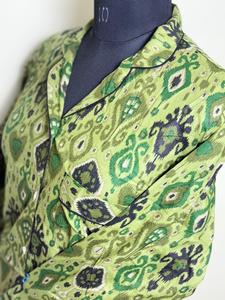 เสื้อพิมพ์ลาย Ikat สีเขียวสำหรับผู้หญิง, เสื้อเชิ้ตแขนยาวลาย Ikat ผ้าฝ้ายสีเขียว - Product Image 5