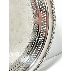 Plateau en argent plaqué avec bordure ajourée, plat de service en argent vintage orné, Wm. Plateau décoratif gravé Rogers - Product Image 3