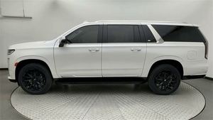 Cadillac Escalade ESV Premium Luxury 4WD 2023, Interior Oscuro, Asientos de Cuero, Caja de Cambios Automática, Motor Turbo, Neumáticos R16 - Product Image 3