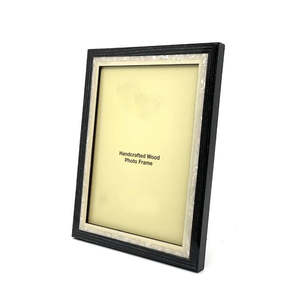 Cadre photo moderne en bois de manguier, luxueux et durable, avec couleur et taille personnalisées - Product Image 6