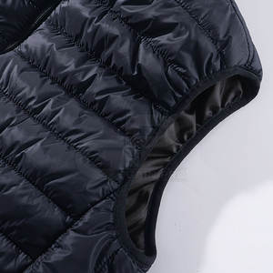 Chaleco Acolchado para Hombre, Cálido y Ligero, sin Mangas, para Viajes, Senderismo y Uso en Capas en Invierno - Product Image 4