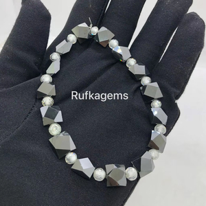 Cuentas de moissanita con forma de fantasía negra y cuentas de diamantes redondas blancas de 5,50 MM hechas a mano para joyería de moda otra pulsera - Product Image 2