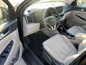 Offres Spéciales pour le Marché Mondial : Tucson 2021 MiOption 2.0L V4 en Bon État, Frais Accidentaux Inclus - Product Image 3