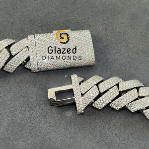 Elaborada con elegancia, esta elegante cadena presenta un diseño de oro blanco de 10kt adornado con diamantes cultivados en laboratorio con claridad Vvs - Product Image 5