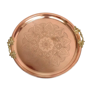 Bandeja de Servir de Cobre Antigua Hecha a Mano, Estilo Artesanal, Plato Decorativo de Metal Vintage con Esquinas, Decoración Única para el Hogar, Centro de Mesa - Product Image 4