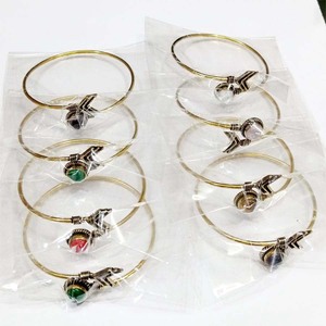 Fourniture en gros de bracelets de perles de pierre à la mode pour femmes Prix de gros à l'exportation pour la fête et l'anniversaire - Product Image 1