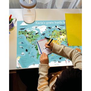 Tapis de bureau personnalisé avec carte du monde, design coloré de dessins animés, épaisseur 3 mm, en plastique, service POD (impression à la demande), nom personnalisé - Product Image 1
