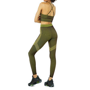 Meilleurs prix pour ensemble de yoga respirant et durable pour femmes, vêtements de sport de haute qualité, écologiques, grandes tailles, service de conception OEM - Product Image 3