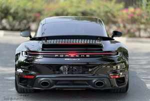 SUV Usado 2024 4.1L Volante a la Izquierda Cuero Calefactable Caja de Cambios Automática Llantas de Aleación R18 Sistema de Navegación Oscuro - Product Image 2