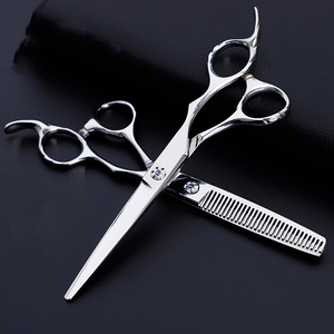 กรรไกรช่างตัดผมมืออาชีพพร้อมด้ามสแตนเลสและใบมีดคมสำหรับตัดผม - Product Image 4