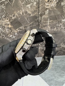 Reloj de Pulsera Cronógrafo de Lujo para Hombre, Movimiento Mecánico Suizo de Acero Inoxidable, Diamantes Moissanite VVS, Correas de Goma Personalizadas - Product Image 2