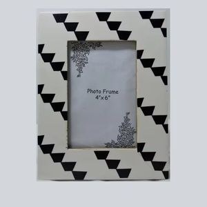 Modern Vintage Rustic Solid Wood Picture <b>Frame</b> <b>with</b> Real Bark High Definition Glass Tabletop Wall <b>Mounting</b> Farmhouse Decor Style - Product Image 5