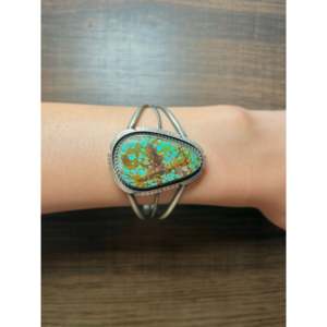 Navajo Handmade Kingman Turquoise & Sterling Silver Fashion Cuff Bracelet Kingman Turquoise & Sterling Silver - Product Image 4