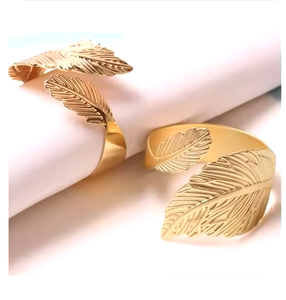 Elegantes servilleteros de metal con acabado dorado con diseño de hojas, increíble soporte para pañuelos, anillos decorativos para vajilla a precio mayorista - Product Image 5