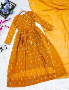 ชุดกาวน์ออกแบบล่าสุดสำหรับผู้หญิง - Product Image 5
