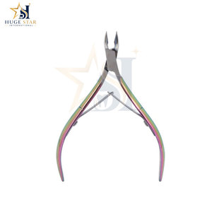 Coupe-ongles de style personnalisé avec finition lisse et design pratique pour les fournisseurs de soins personnels - Product Image 2