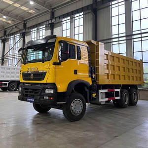 Camion à benne basculante Howo 4x4 d'occasion authentique (Dumper) avec grue, conduite à gauche, à prix avantageux - Product Image 2