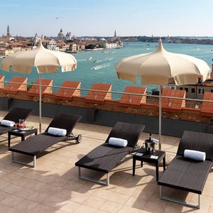 Sombrilla de Jardín Personalizada de 8 pies, Estilo Moderno y Minimalista, con Poste de Aluminio, Color Blanco, Tipo Pagoda, para <span class=keywords><strong>Playa</strong></span>, Jardín, Piscina, Patio Trasero, Hotel, Tienda - Product Image 4