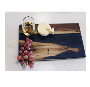 Planche à découper en résine au design unique Maison et cuisine Mélange de bois et de résine époxy Planche à fromage à découper Look mordant - Product Image 4