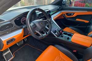 SUV de Lujo Usado 2025, Transmisión Automática, Motor de Alta Potencia, Interior Premium - Product Image 3