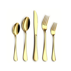 Hermoso juego de cubiertos con patrón martillado en color dorado con increíbles juegos de cubiertos de acero inoxidable con acabado dorado. - Product Image 1