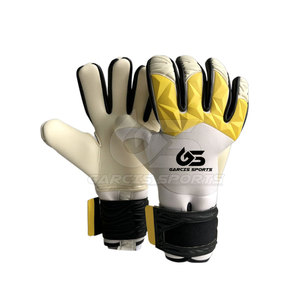 Gants de gardien de but professionnels avec une adhérence améliorée et une conception en maille respirante Gants de gardien de but de football légers - Product Image 1