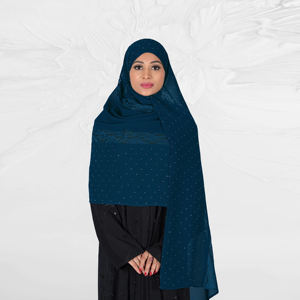 Foulard en Georgette Fluide Orné d'une Insertion en Filet Raschel Intriquée et d'une Finition Scintillante Subtile pour une Tenue Modeste et Raffinée - Product Image 3