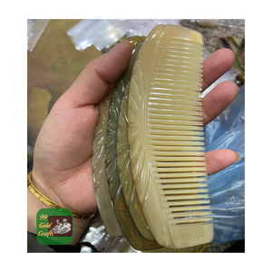 PEINE DE CUERNO NATURAL ARTESANAL MÁS POPULAR ECOLÓGICO PARA EL CUIDADO DEL CABELLO HECHO EN VIETNAM AL POR MAYOR - Product Image 2